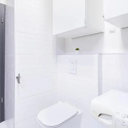 Apartamento Balcony - Sunny - Modern