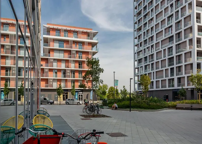 Balcony - Sunny - Modern