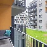 Balcony - Sunny - Modern Budapeste