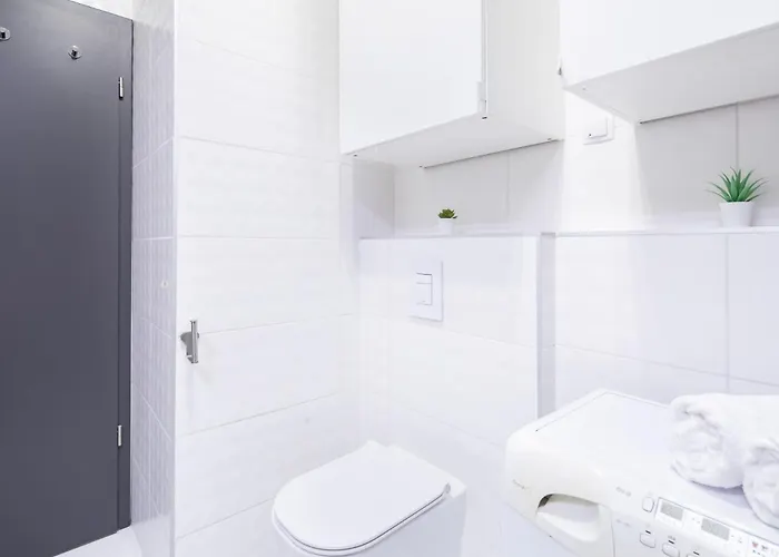 Apartamento Balcony - Sunny - Modern