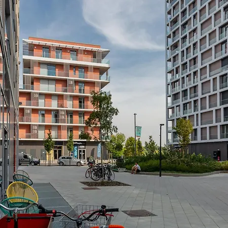 Balcony - Sunny - Modern