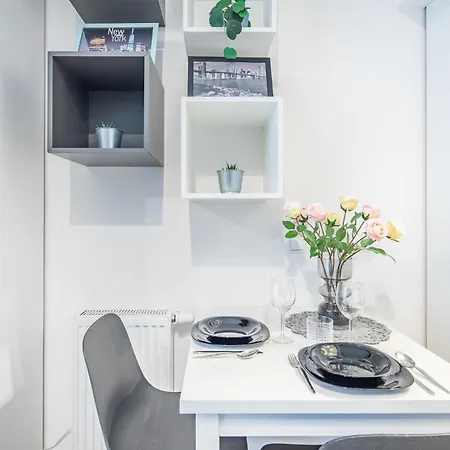 Balcony - Sunny - Modern *