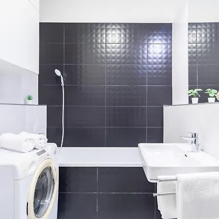 Balcony - Sunny - Modern