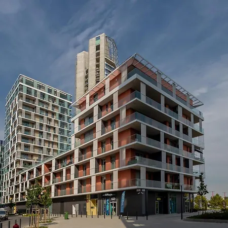 Balcony - Sunny - Modern Appartement *